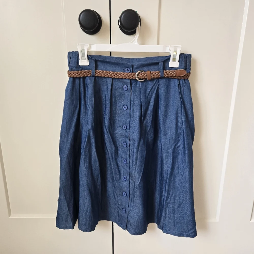 NWT ModCloth Chambray Bookstore's Best Button Front Skirt Size M - Picture 7 of 10